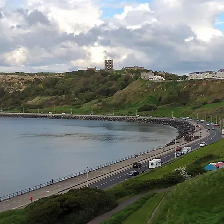 The Arran בית הארחה 3*