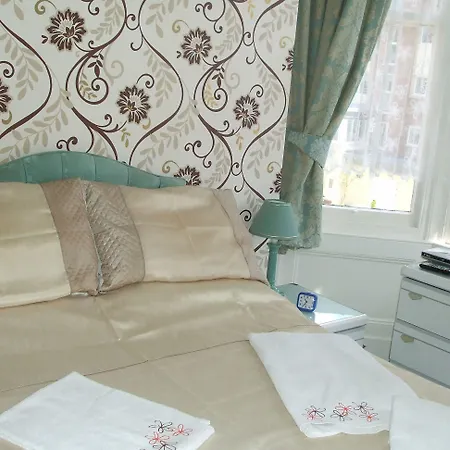 The Arran סקארבורו